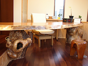 無垢の欅テーブル